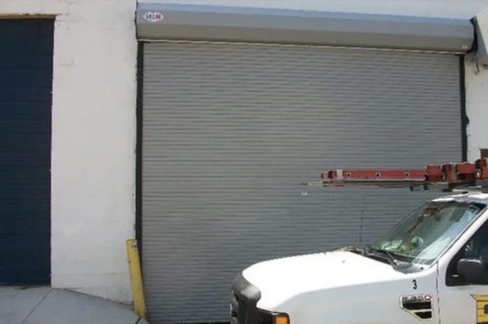 Signs Your Garage Door in Clinton Township Needs Professional Repair